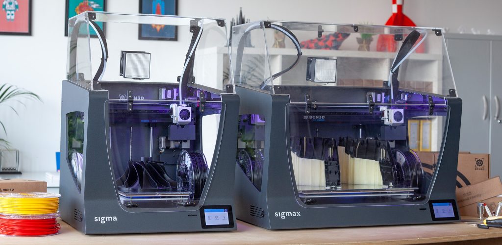 Sigma和Sigmax R19 3D打印机。通过BCN3D技术拍摄照片。