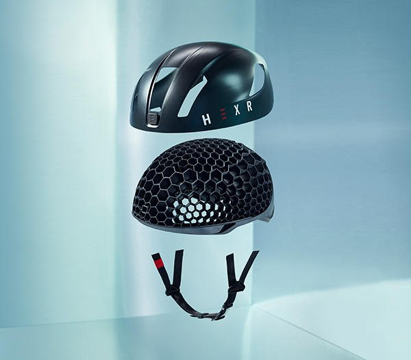 3D打印的头盔组件。通过HEXR图像。