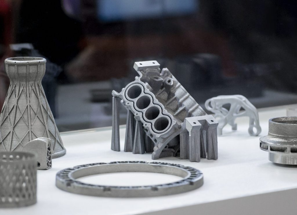 使用DMLS，SLM，SLS技术生产的一套金属3D印刷部件。