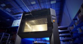 Stratasys公司F770 3 d打印机安装在零度以下。通过照片Stratasys.