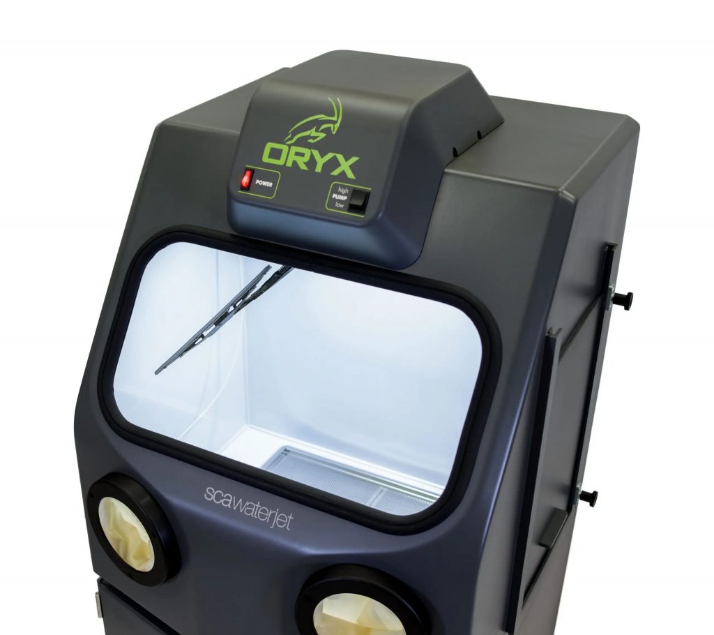 Oryx添加剂scadwaterjet支持移除系统。照片通过Oryx添加剂。