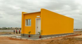 cobod和CEMEX's 3D printed house in Angola.