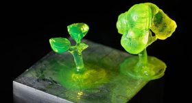最终产物之一特拉华大学研究人员和坳leagues are investigating is the creation of bio-resins for 3D printing. Photo via Paula Pranda.
