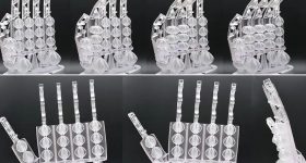 这IIT researchers' robotic handed with 3D printed GRACE actuators. Photo via IIT.
