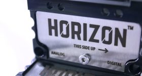 Dyze Design的Horizo​​n Auto Auto床位（ABL）传感器和碰撞检测器。通过染料设计照片。